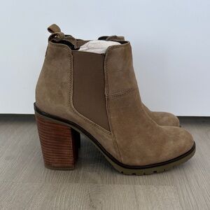 Crevo Alicia Chelsea Booties